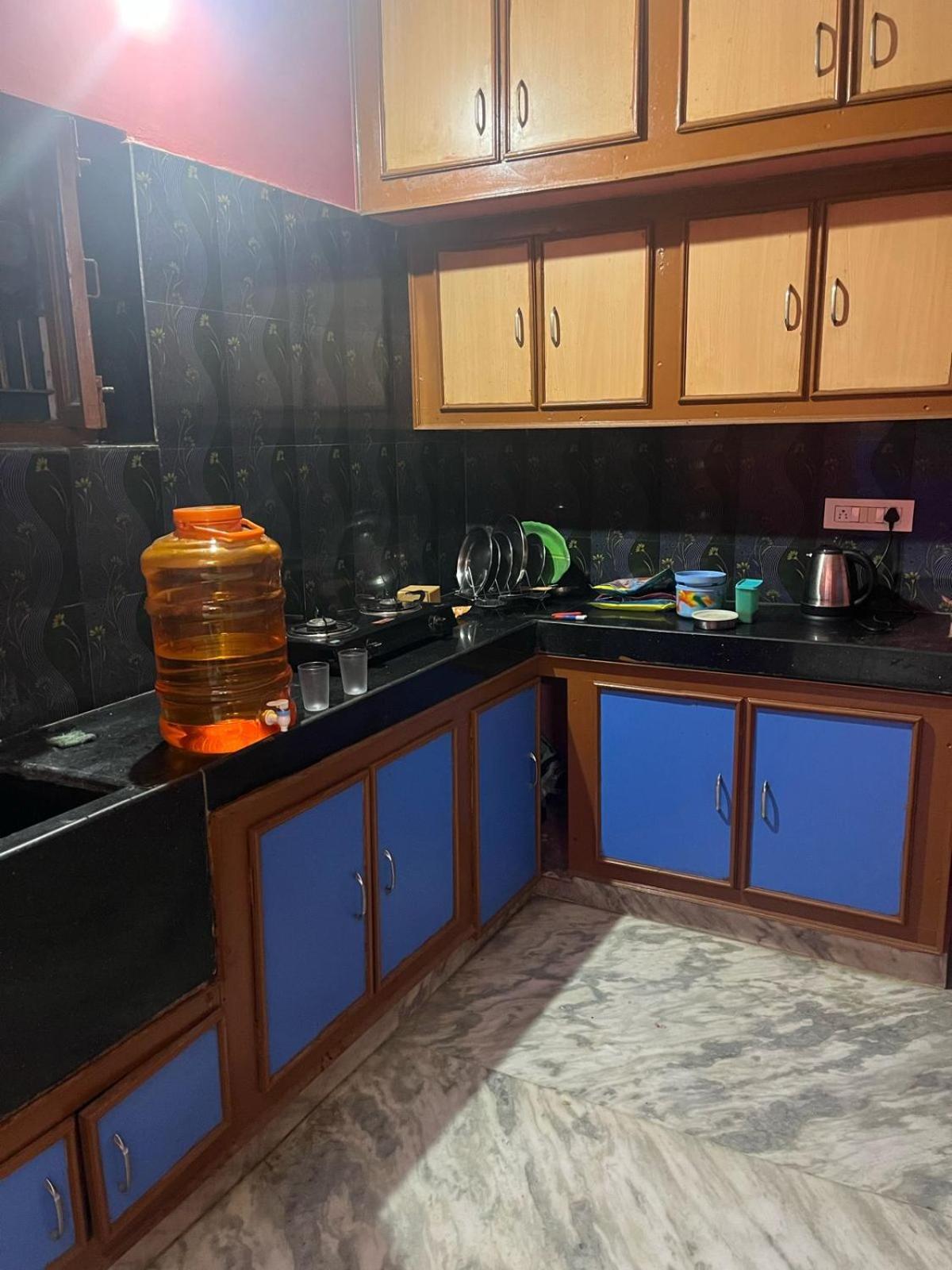 Sm Home Stay 1 Tirupati Exteriör bild