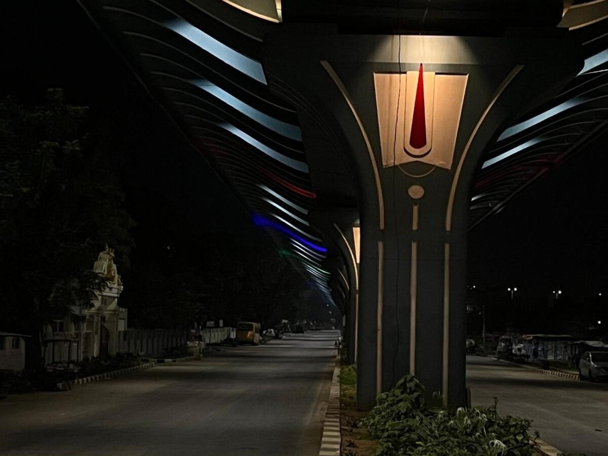 Sm Home Stay 1 Tirupati Exteriör bild